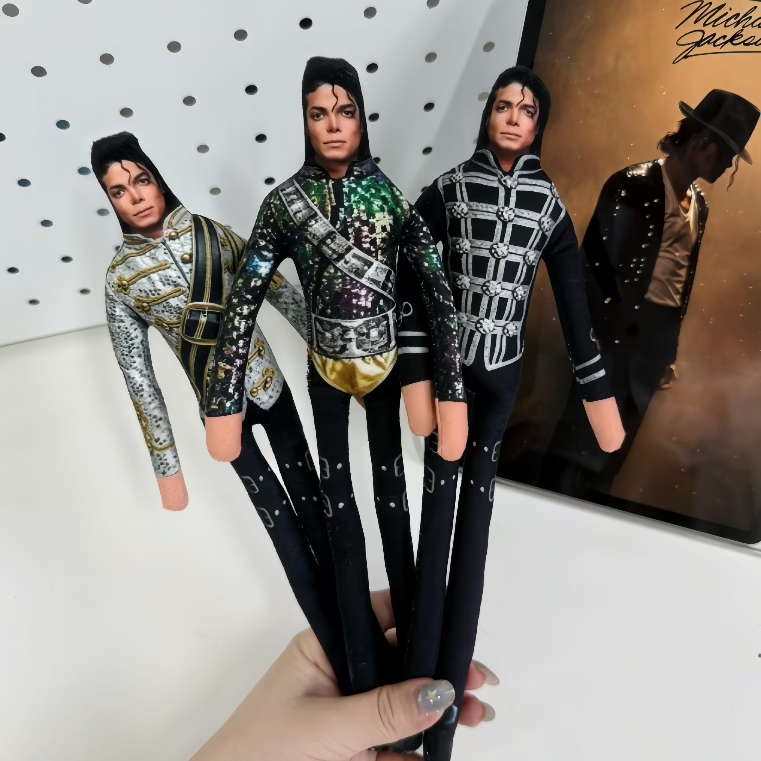 2026 Novo Estilo Boneco de Pel - Evoker Cosplay Prop avaliação e preço