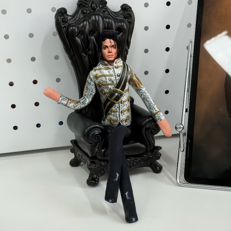 2026 Novo Estilo Boneco de Pel - Evoker Cosplay Prop avaliação e preço
